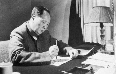 毛泽东感叹自己有三大志愿：最后是写一部书