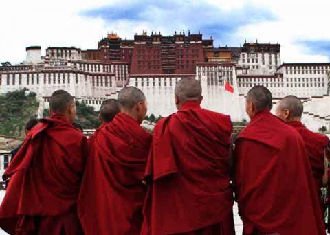 藏传佛教的班禅与达籁有什么区别？